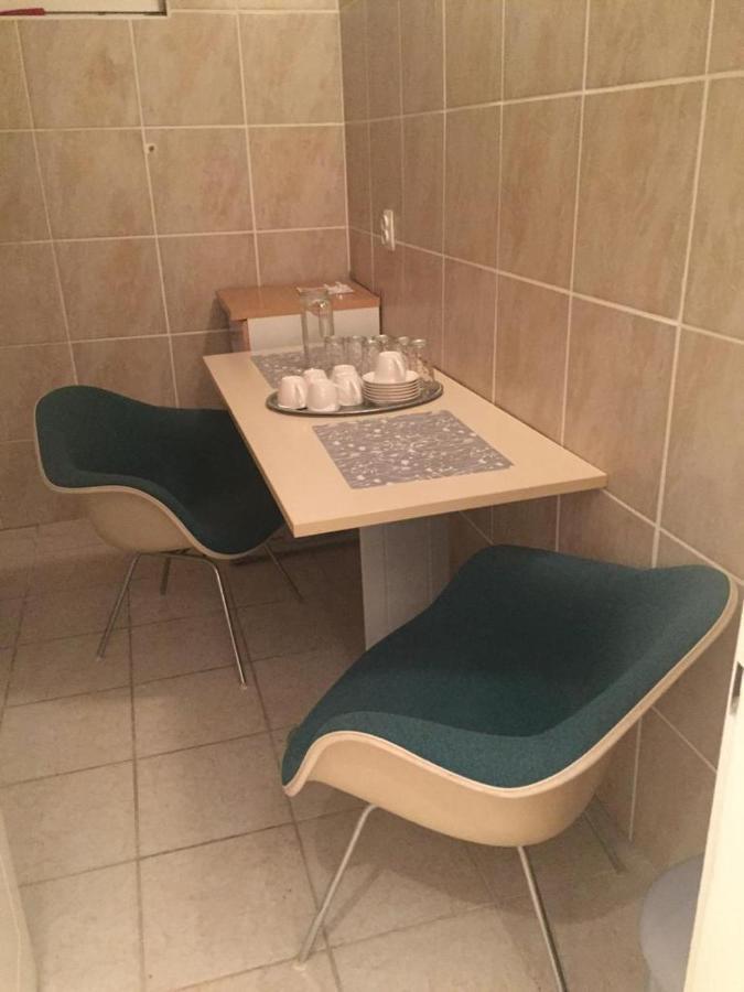 אוסילק Apartmani Anton מראה חיצוני תמונה